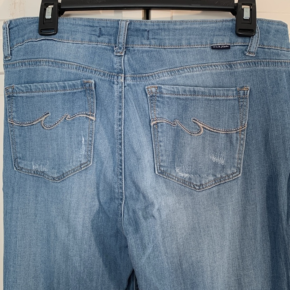 Wax Jean L.A. Straight Leg Jeans with Distressing & Classic Fit EUC - Picture 6 of 11